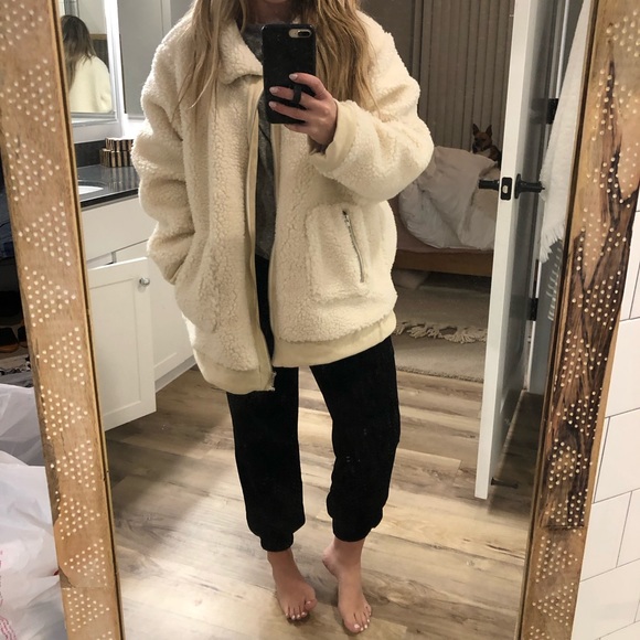curve teddy coat